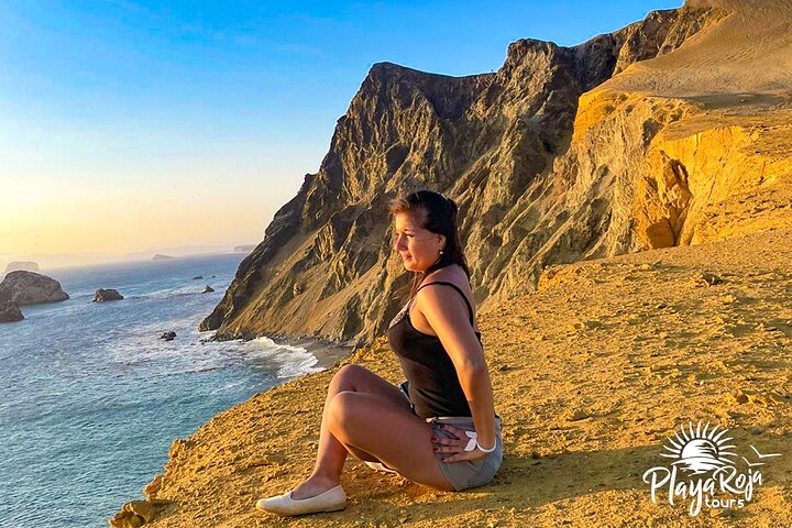 4 timers GOLDEN SHADOWS TREK i Paracas National Reserve