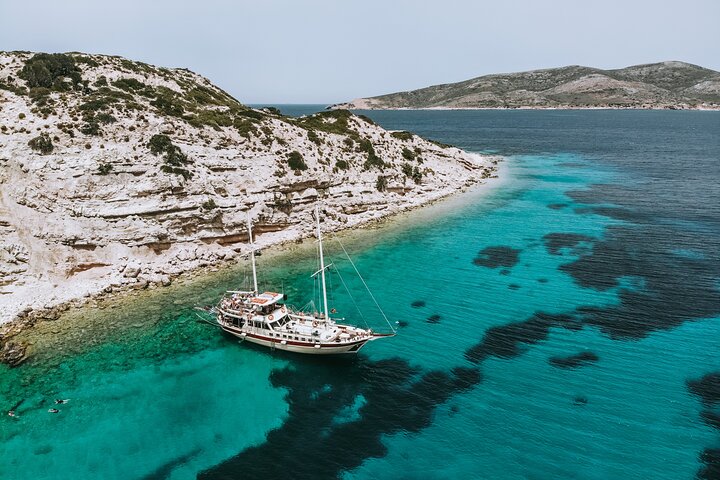 Croisière en bateau d'une journée aux 3 îles avec prise en charge facultative
