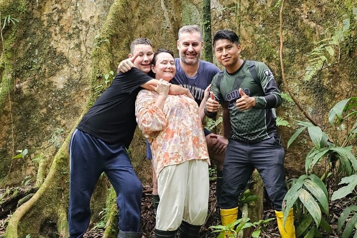 Amazon Jungle & Baños Adventure City: 4 dias de natureza e vida selvagem
