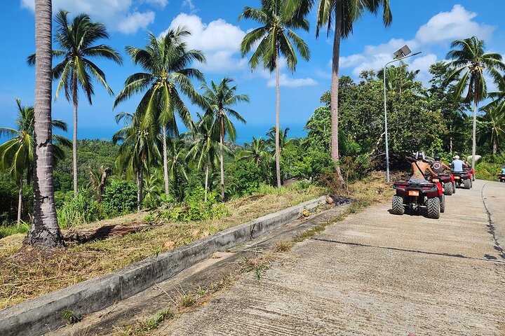 ATV 1,5 Stunden Dschungel-Safari-Tour auf Koh Phangan