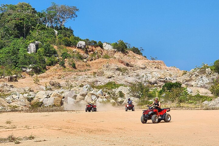 ATV 1,5 Stunden Dschungel-Safari-Tour auf Koh Phangan