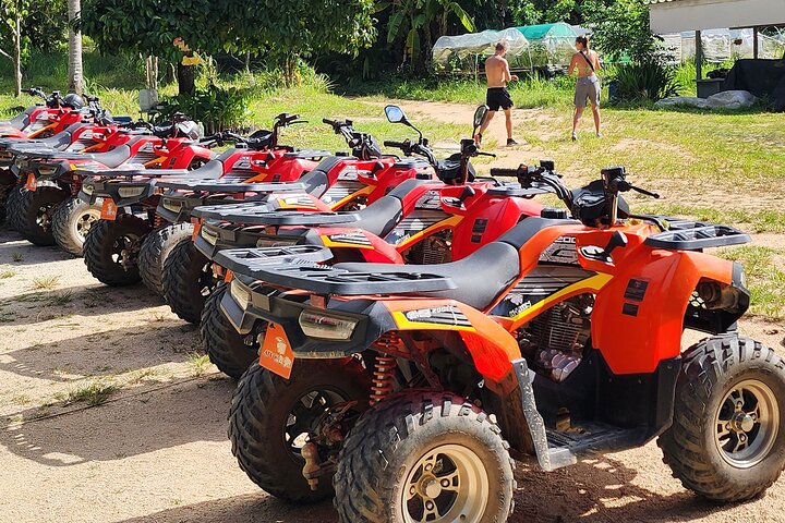 ATV 1,5 Stunden Dschungel-Safari-Tour auf Koh Phangan
