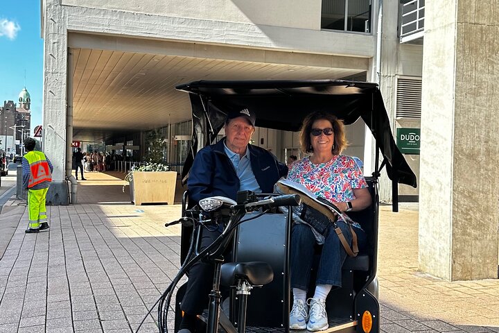 Tour privado en Pedicab/Rickshaw por Rotterdam con un guía local