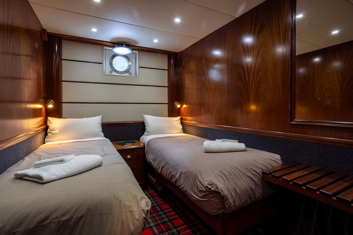 Tvivelaktigt Sound Overnight Cruise
