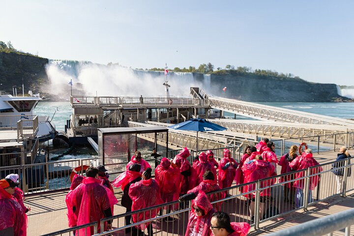 Exclusive Priority Niagara Boat Tour & Journey Behind Falls