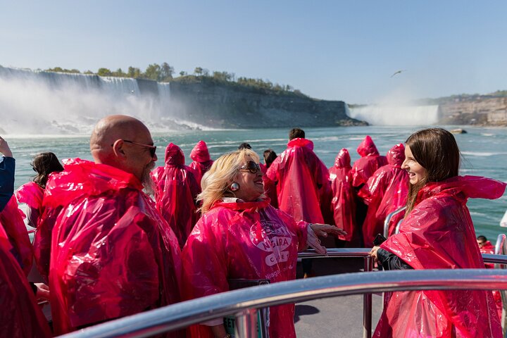 Exclusive Priority Niagara Boat Tour & Journey Behind Falls