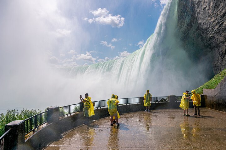 Exclusive Priority Niagara Boat Tour & Journey Behind Falls