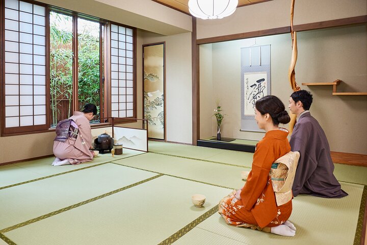 Kimono te seremoni i Tokyo, Asakusa Maikoya