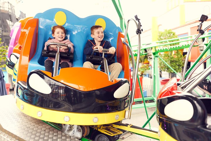 Allgemeiner Eintritt zum Luna Park in Melbourne mit unbegrenzten Fahrten