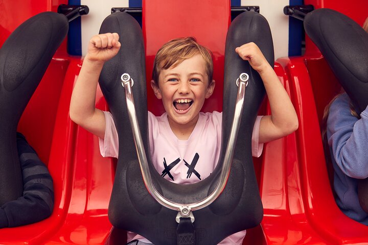 Allgemeiner Eintritt zum Luna Park in Melbourne mit unbegrenzten Fahrten