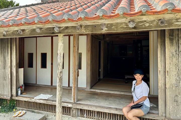 Excursão a pé pela ilha de Taketomi com guia da ilha