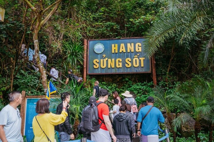 Cruzeiro Premium Cosy Bay – Luxo em Halong Bay 1 Dia - ALMOÇO BUFFET