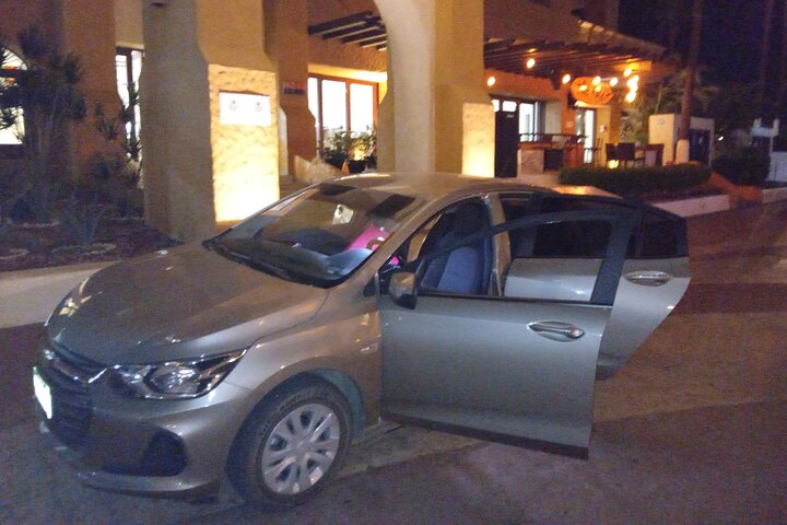Traslado Privado desde Todos Santos al Aeropuerto de Los Cabos