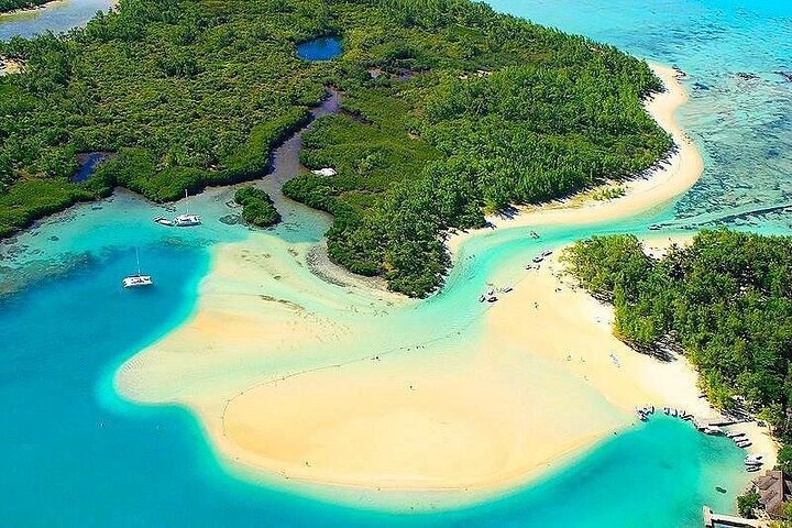Tour en barco de 5 islas en Mauricio con recogida y regreso
