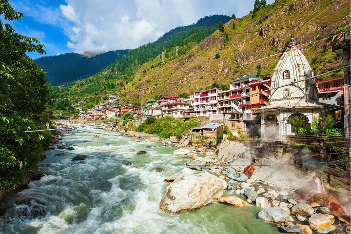 Entdecken Sie die spirituellen Pfade von Manali (2 Stunden geführte Wanderung)