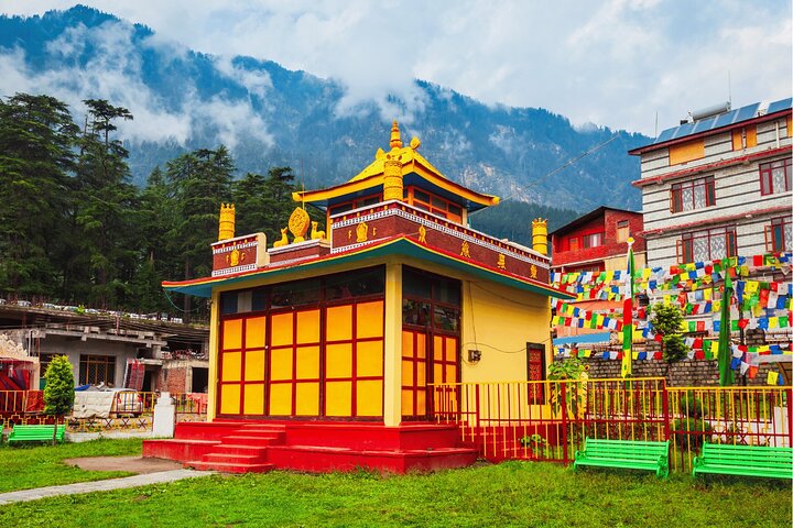 Entdecken Sie die spirituellen Pfade von Manali (2 Stunden geführte Wanderung)