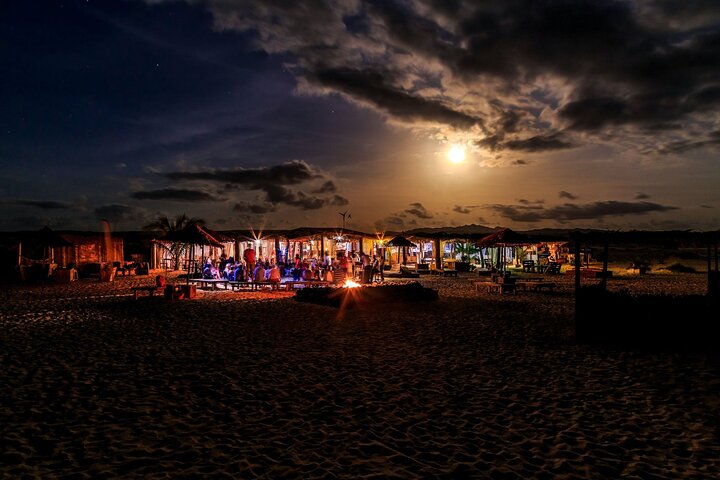 Boa Vista-diner bij zonsondergang met livemuziek