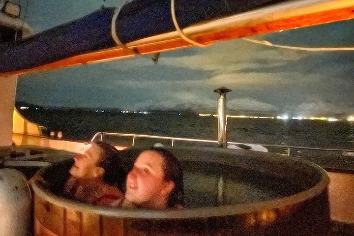 Luxury Northern Lights Yacht Cruise with Hot Tub from Tromsø