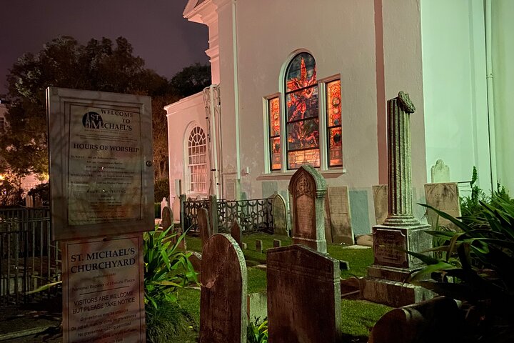 Assombrações reais de Charleston! (Tour fantasma para pequenos grupos)