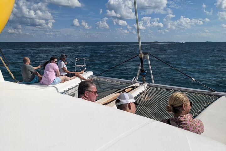 Nassau 3-stops: Snorkeling, Swimming Pigs, Turtles & Lunch