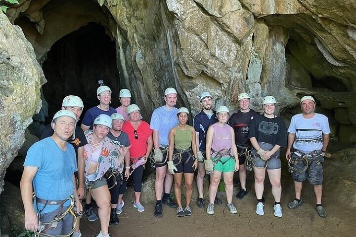 Största Zipline i södra Stillahavsområdet och Cave Exploration Coral Coast