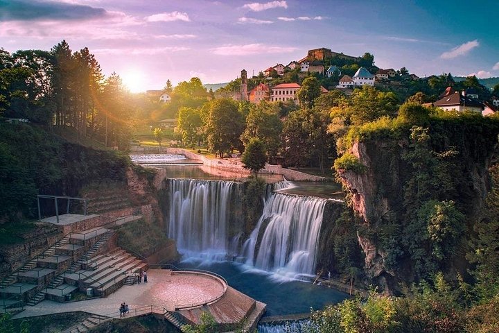 Jajce en Travnik Historical Tour - Day Tour vanuit Sarajevo
