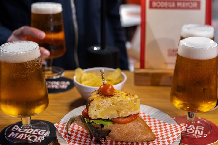 Tour gourmet di tapas e vino a Palma di Maiorca