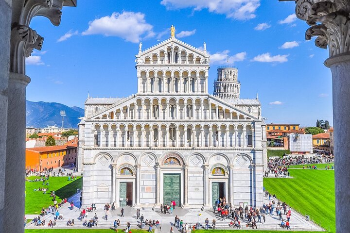 Pisa: Zeitgesteuerter Eintritt zum Schiefen Turm und zur Kathedrale mit AudioGuide