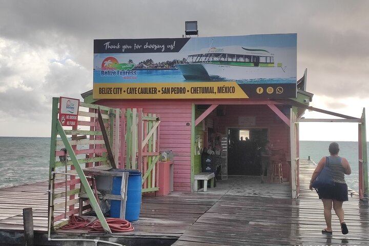 Bussöverföring från Flores, Guatemala till Belize City