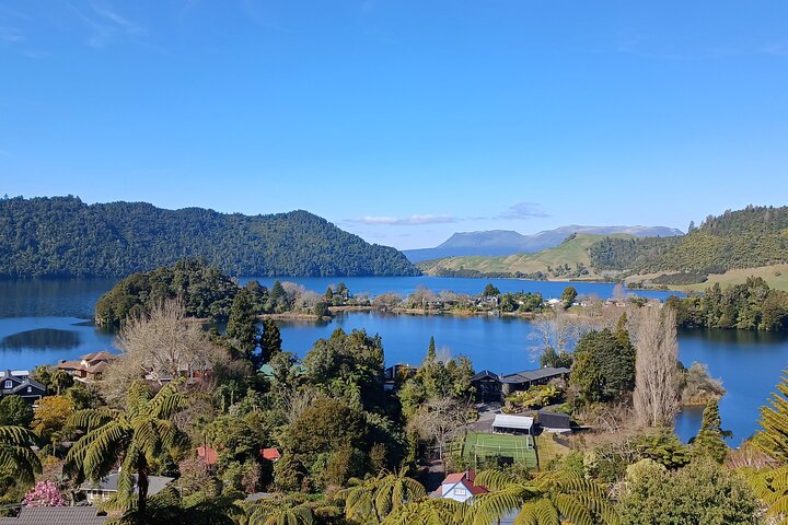 Rotorua via Kiwi/sjøland og et besøk til ikoniske Whakarewarewa