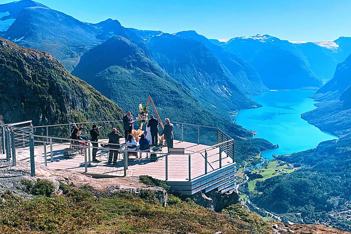 Excursión privada en tierra al glaciar Briksdal y SkyLift Loen en Olden