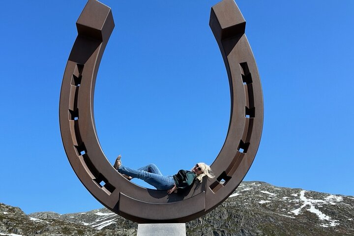 Excursión privada en tierra al glaciar Briksdal y SkyLift Loen en Olden