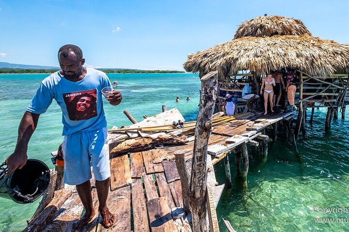 Zipline, YS Falls & Pelican Bar Privétour vanuit Montego Bay