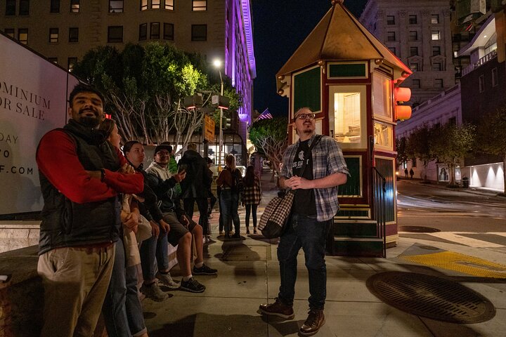Skuggor, skandaler och hemligheter i Gamla Stan Sacramento Ghost Tours