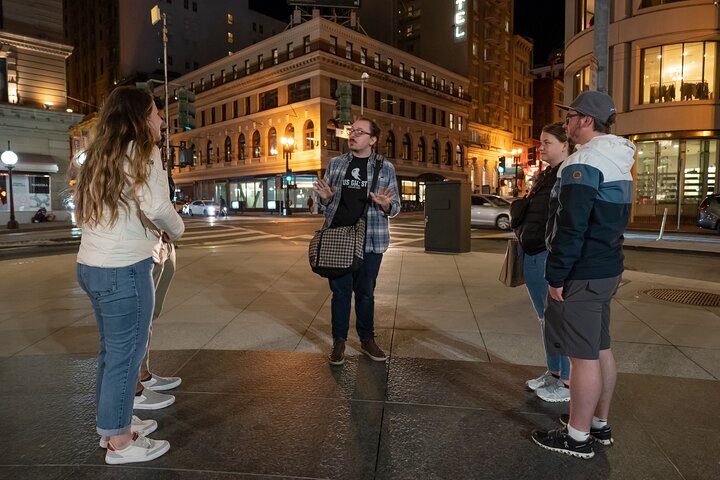 Skuggor, skandaler och hemligheter i Gamla Stan Sacramento Ghost Tours