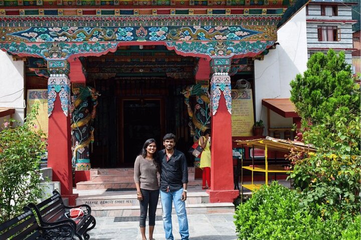 Découvrez le meilleur de Dharamshala avec un local - Visite privée de 8 heures en voiture AC