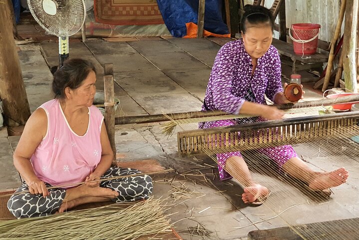 Ben Tre : Scooter, Kultur, Segelbåt och Mekongmat (halvdag)
