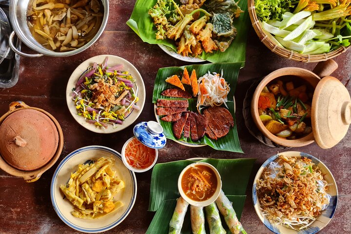 Ben Tre : Scooter, Kultur, Segelbåt och Mekongmat (halvdag)