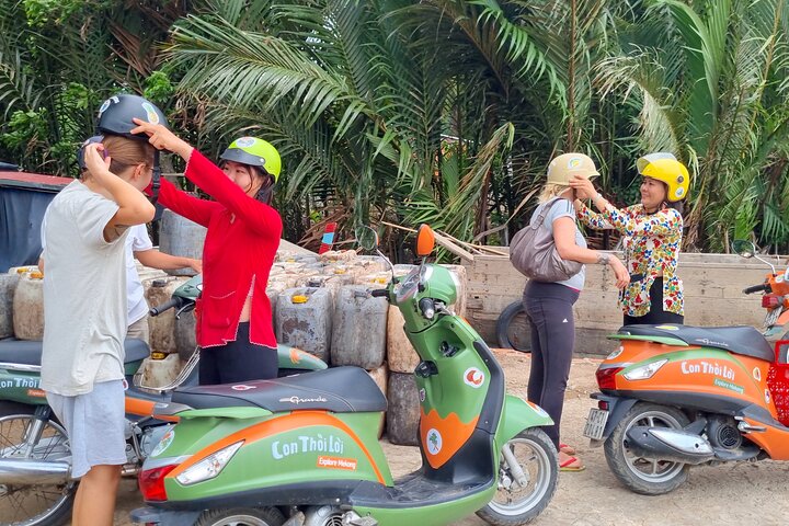 Ben Tre : Scooter, Kultur, Segelbåt och Mekongmat (halvdag)