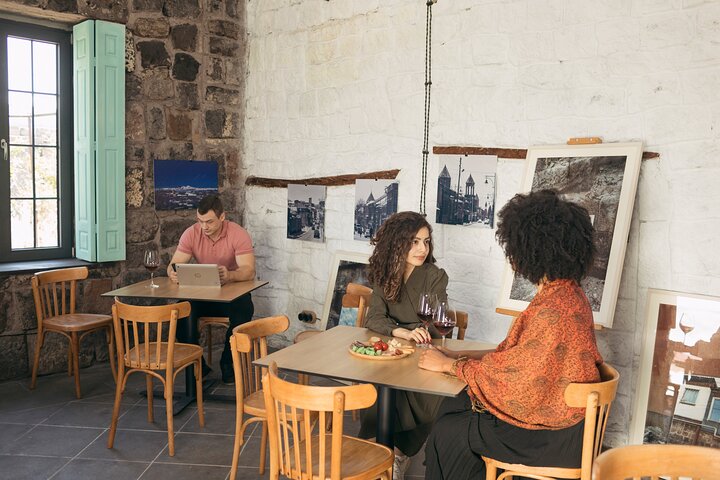 Privat vinsmaking med en lokal sommelier i Gyumri