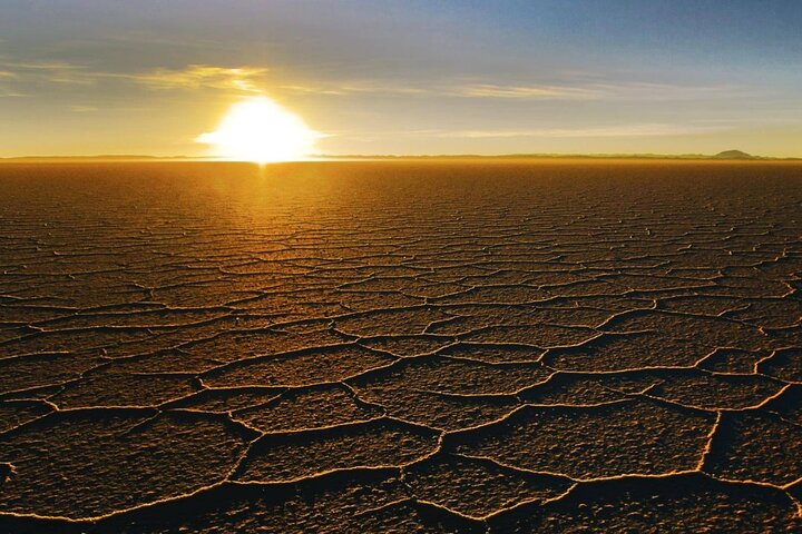 Uyuni Salt Flats 2-daagse tour vanuit La Paz per vlucht