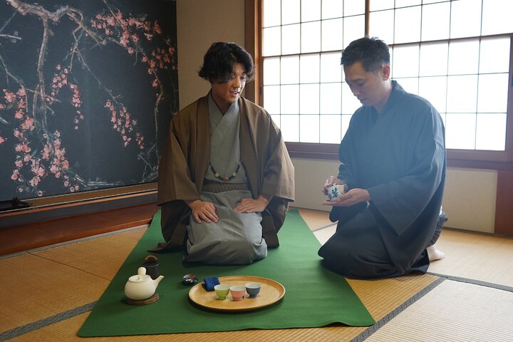 Supremo Sencha: Cerimônia do Chá e Experiência de Fabricação em Hakone