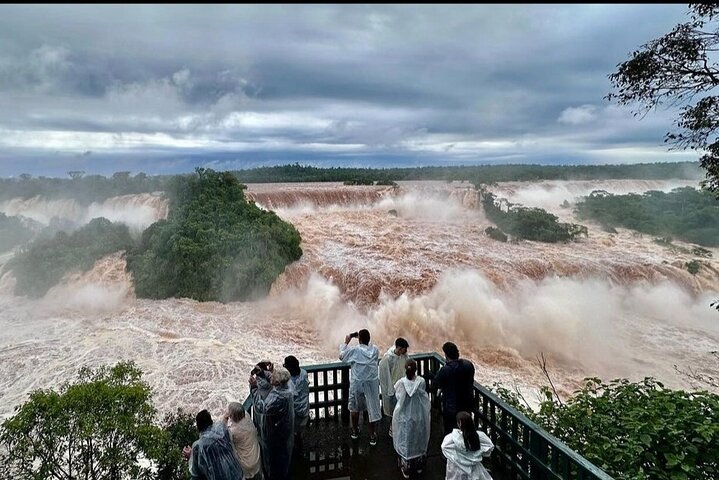 Cataratas do Iguazu: Excursão de um dia no Brasil e na Argentina