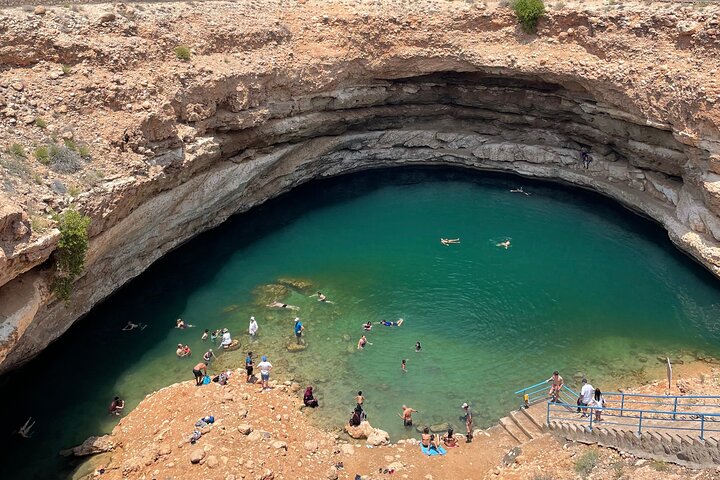 Full Day Private Tour to Wadi Shab and Bimmah Sinkhole