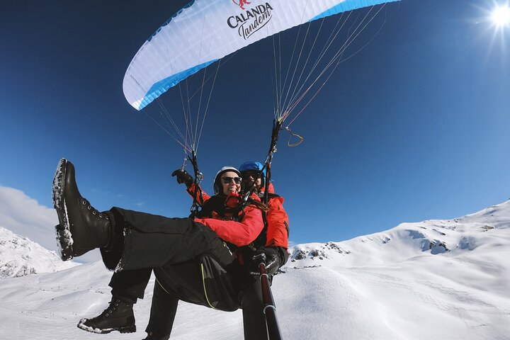 DAVOS: Gleitschirmflug für 2 - Zusammen in der Luft (Video&Photos inklusive)