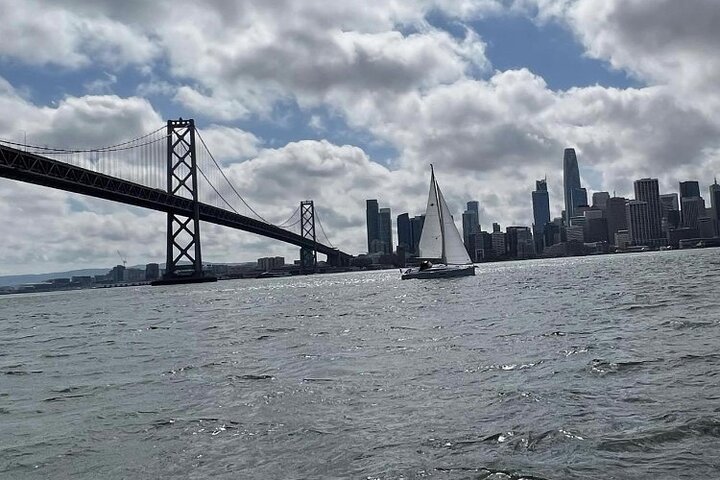 2hr. Esperienza di navigazione privata sulla baia di San Francisco (6 Ospiti)