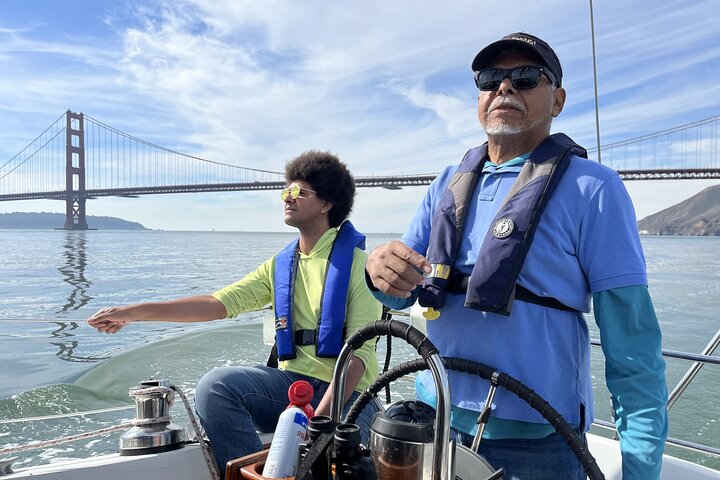 2hr. Esperienza di navigazione privata sulla baia di San Francisco (6 Ospiti)