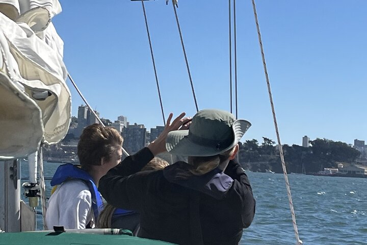 2hr. Esperienza di navigazione privata sulla baia di San Francisco (6 Ospiti)