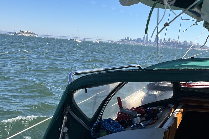 2hr. Esperienza di navigazione privata sulla baia di San Francisco (6 Ospiti)