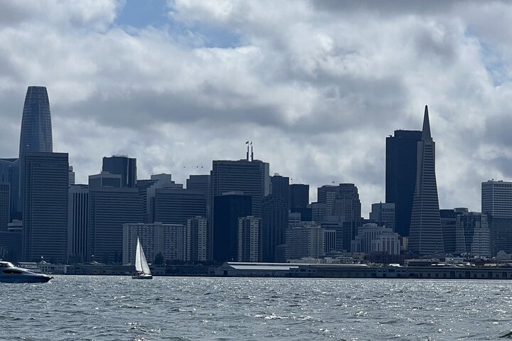2hr. Esperienza di navigazione privata sulla baia di San Francisco (6 Ospiti)